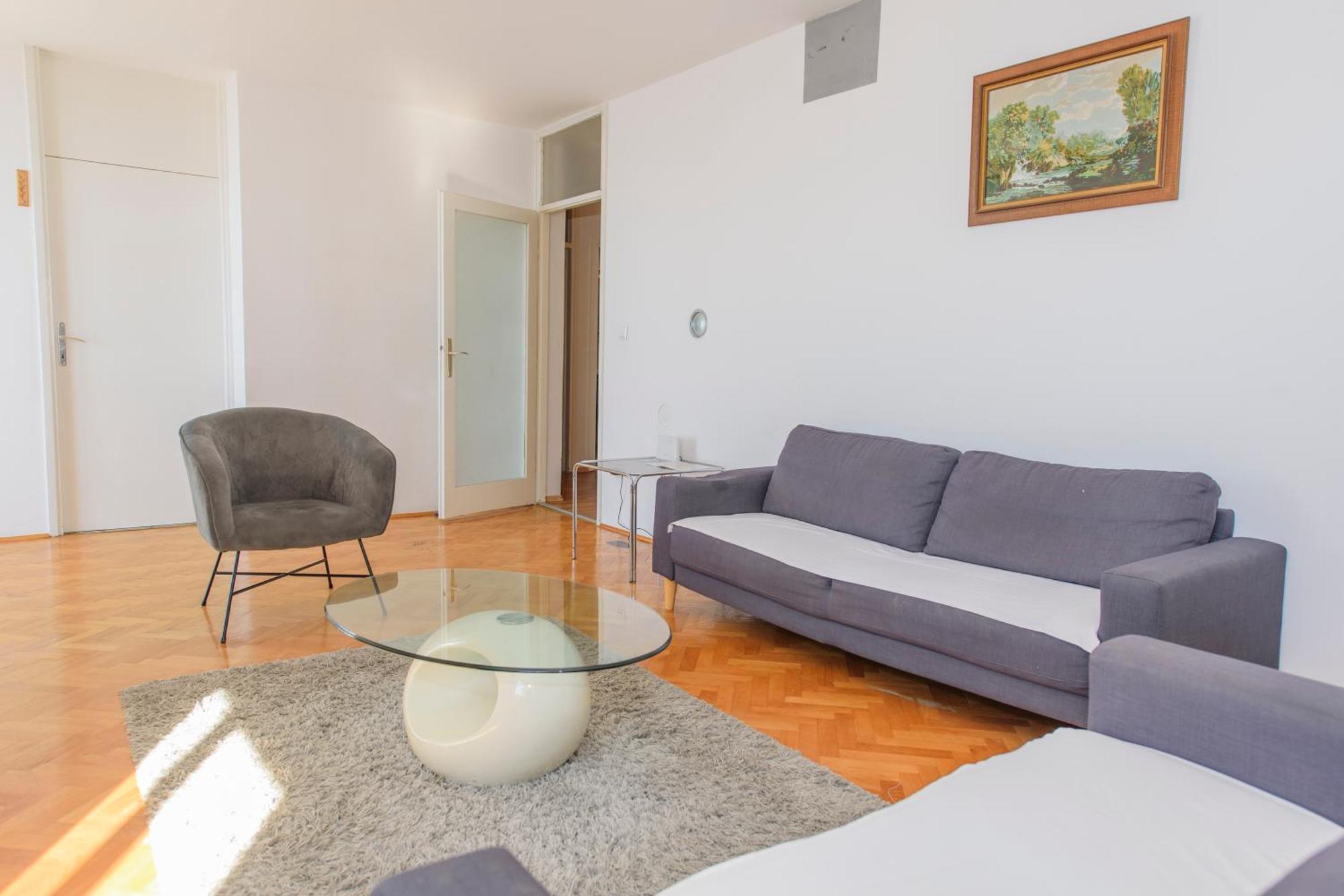 Sunny Apartment 오미스 외부 사진